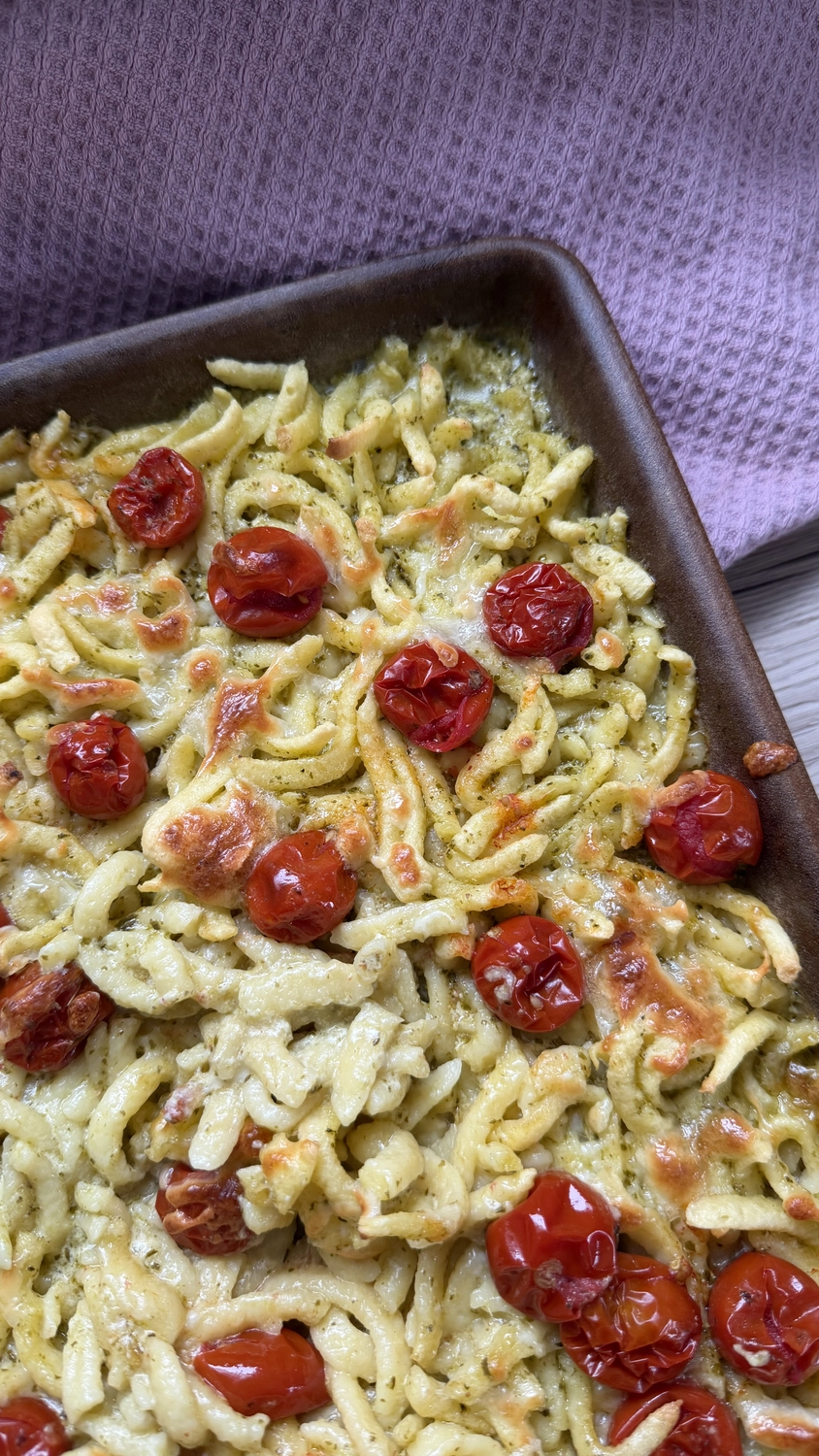julias.food.life – Kochutensilien – Spätzle Pesto Blech